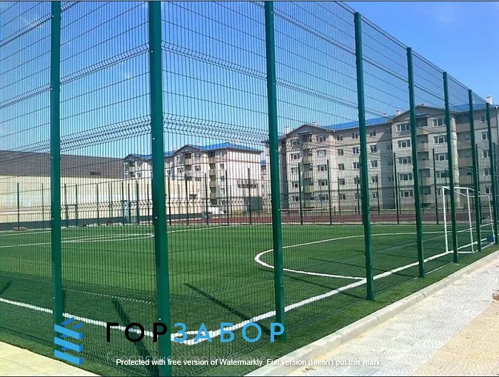 Секционный забор для спортплощадки с монтажом
