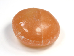Селенит оранжевый, галтовка, Марокко (31*28*19 мм, 20,7 г) №24756