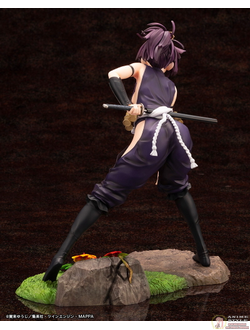 Фигурка 1/8 Юдзуриха (Yuzuriha ARTFX J)