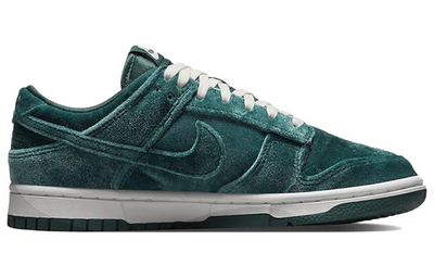 Купить в Питере Кроссовки Nike Dunk Green Velvet женские DZ5224-300