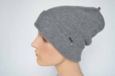 Кашемировая шапка с отворотом