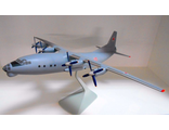 Модель самолета Ан-12, масштаб 1:72