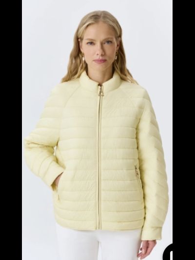 Легкая куртка со стежкой