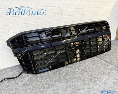 Решетка Toyota Land Cruiser 300 LED антихром