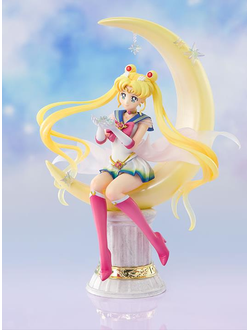 Фигурка Супер Сейлор Мун (Super Sailor Moon Bright Moon & Legendary Silver Crystal)