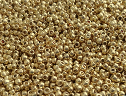 Toho 15/0 PF557 PermaFinish - Galvanized Starlight / Гальванизированный звездный свет (золото)