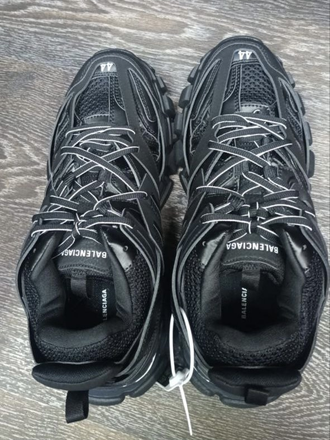 Balenciaga track triple black outlet