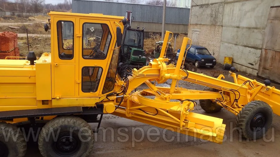 Автогрейдер ДЗ-122Б