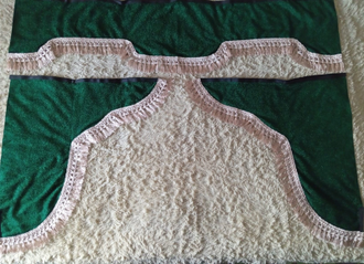 Шторы в кабину для трактора Кировец, зеленые (БАРХАТ)