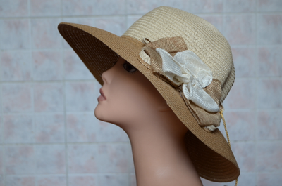 Шляпа Stefania Maiaroli 1637 бежевая