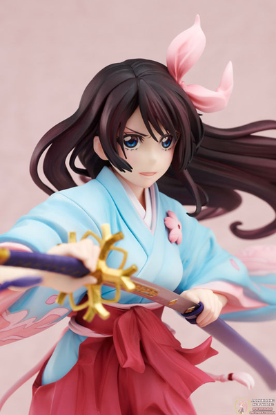 Фигурка 1/7 Сакура Амамия (Sakura Amamiya Revolve)