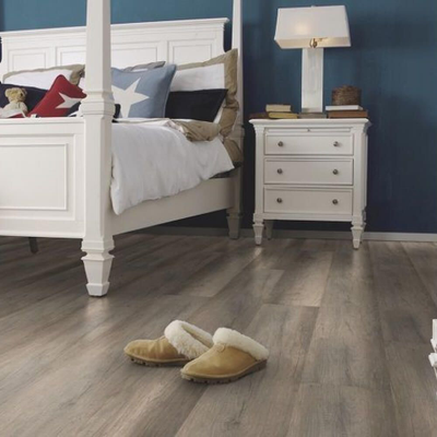 Биополы Wineo PURLINE 1000 wood Calistoga Grey PL003R в интерьере комнаты