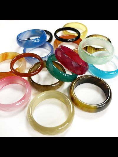 Кольца из натуральных камней