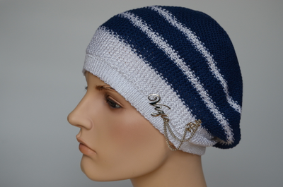 zhenskiy-beret-v-polosku-letniy-vizio-italiya