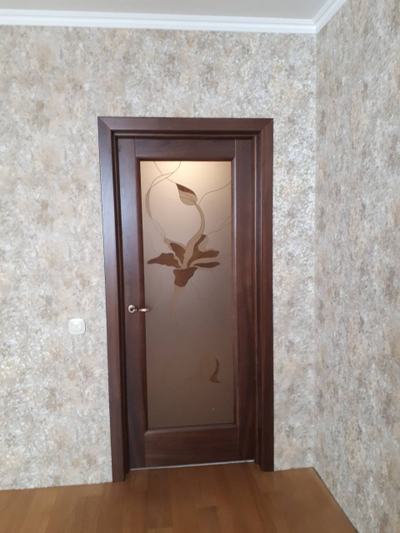 ЛАЙНДОР (УЛЬЯНОВСК)/ МОДЕЛЬ МАЛЬТА-2/ ПОЛОТНО ОСЕКЛЕННОЕ/ НАТУРАЛЬНЫЙ ШПОН АМЕРИКАНСКОГО ОРЕХА/ ТОН 23 (АМЕРИКАНСКИЙ ОРЕХ)