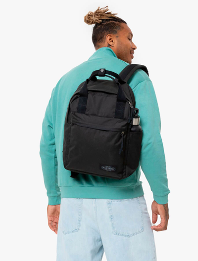 Рюкзак Eastpak Optown Pak'r Black на парне