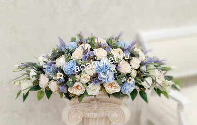 Композиция из искусственных цветов - Флирт № УНС53 - Можно купить у нас на сайте АОАБУКЕТ.ру