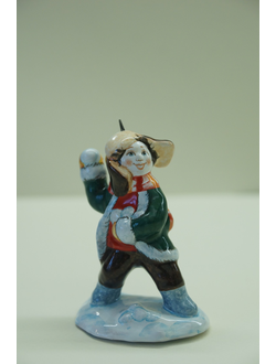 Снежки - зимние забавы