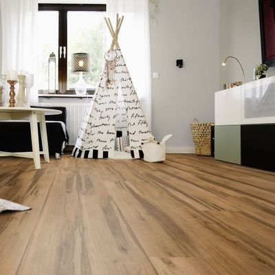 Виниловый пол Wineo 400 Wood XL Дуб коричневый теневой RLC295WXL 31 класс толщина 5.5 мм замковый с фаской и подложкой 2.05 м2