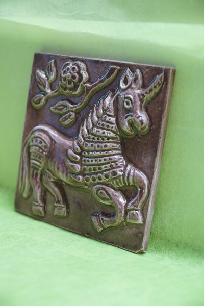 Единорог (изразцовая плитка)