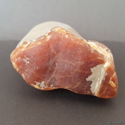 Симбирцит (Кальцит) — галтовка рекой