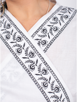 Халат-кимоно из конопли с вышивкой