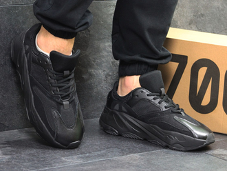 Adidas Yeezy Boost 700 Black