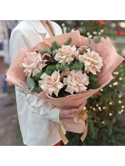 Букет с французскими розами и нобилисом