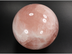 Шар Розовый кварц, Мадагаскар (70 мм, 486 г) №35382