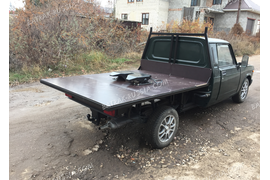 ВИС БАТРАК 2345 тягач с разными видами тягово-сцепных устройств в грузовой платформе