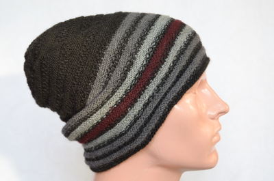 vyazanaya-chernaya-muzhskaya-italyanskaya-shapka-vizio-6550