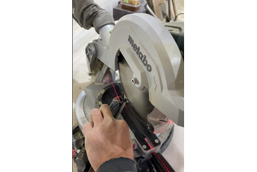 Нарезаем и подгоняем профиль.