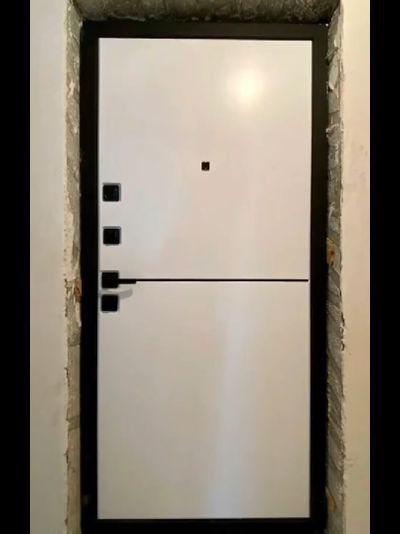 ЙОШКАР-ОЛА. АНТАРЕС. СТАЛЬ 2 мм. МАНЧЕСТЕР (ТРЕХКОНТУРНАЯ). БЕТОН СВЕТЛЫЙ/ БЕЛЫЙ МАТОВЫЙ с ЧЕРНЫМ МОЛДИНГОМ. ПОВЫШЕННАЯ ТЕПЛО- И ЗВУКОИЗОЛЯЦИЯ.