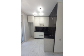 Кухня черно белая