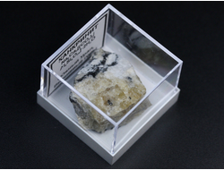 Канкринит в пластиковом боксе, Южный Урал №22099