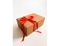 Огромная подарочная коробка GILEV 52x38x22 см с наполнителем и красной лентой