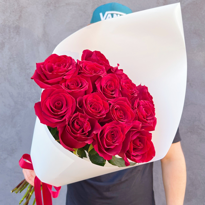 Букет красных роз Эквадор премиум 15 шт