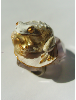 "Солнечная лягушка", фэнтезийное кольцо с кварцем