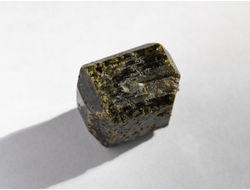 Вилуит, кристалл, Якутия (20*16*14 мм, 12 г) №18713