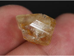 Топаз, кристалл, Россия, Забайкальский край (12*11*10 мм, 2,1 г) №36046