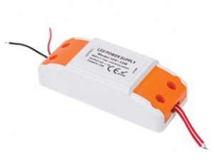 БЛОК ПИТАНИЯ ДЛЯ СВЕТОДИОДНЫХ ЛЕНТ ECOLA 12V 12W IP20 (интерьерный) B2N012ESB