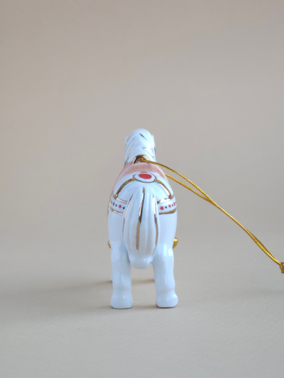 Лошадка (фарфор)