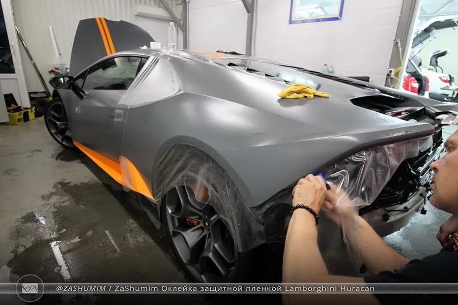 Оклейка защитной пленкой Lamborghini Huracan
