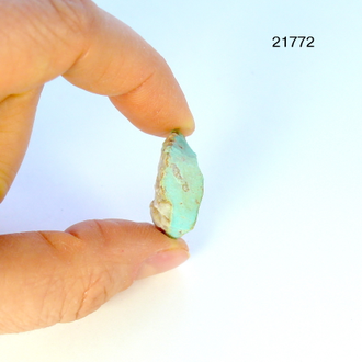 Бирюза натуральная (необработанная) Казахстан арт.21772: 4,1г - 23*17*9мм