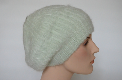 Мятный берет из мохера Италия Визио 6946 фото