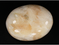 Стильбит, полировка, Индия (53*40*21 мм, 67 г) №35612