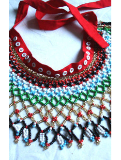 Украшение из бисера "Ожерелок"