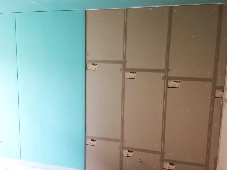 Бескаркасная тонкая система звукоизоляции в панельном доме ДСК("Соноплат Комби" 22 мм + ГКЛВ Кнауф 12,5мм)