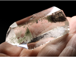 Кварц горный хрусталь с фантомами и хлоритом, кристалл полированный, Бразилия (54*30*22 мм, 61 г) №36860