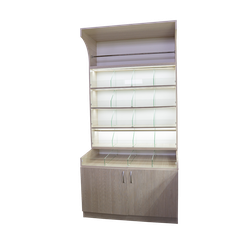 Стеллаж с ячейками для упаковки сухофруктов, орехов и конфет в магазинах